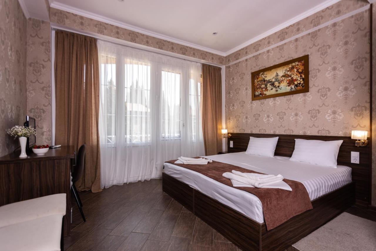Hotel Nikopoli On Vodopadnaya 21А New Athos Esterno foto