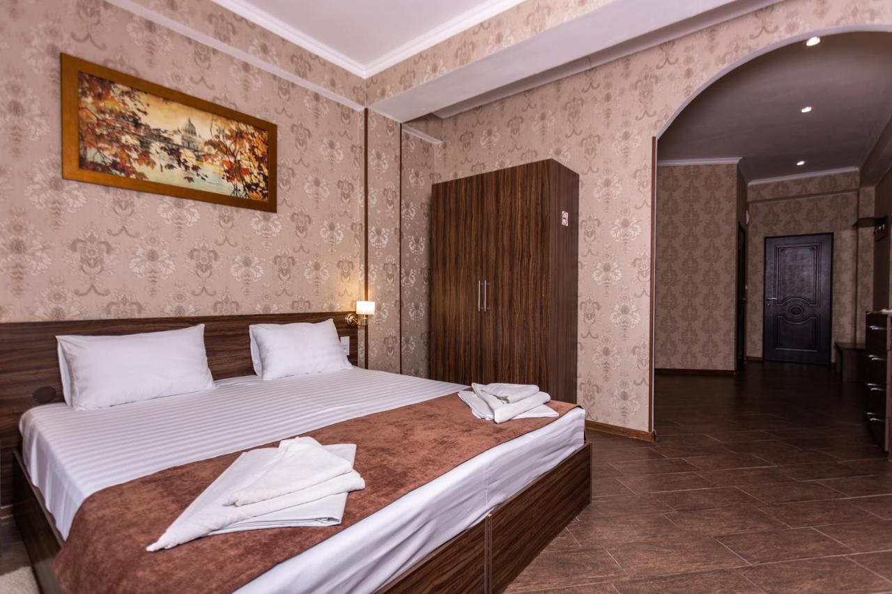 Hotel Nikopoli On Vodopadnaya 21А New Athos Esterno foto
